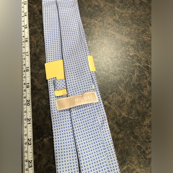 Blue and white Michael Kors tie - Picture 3 of 3